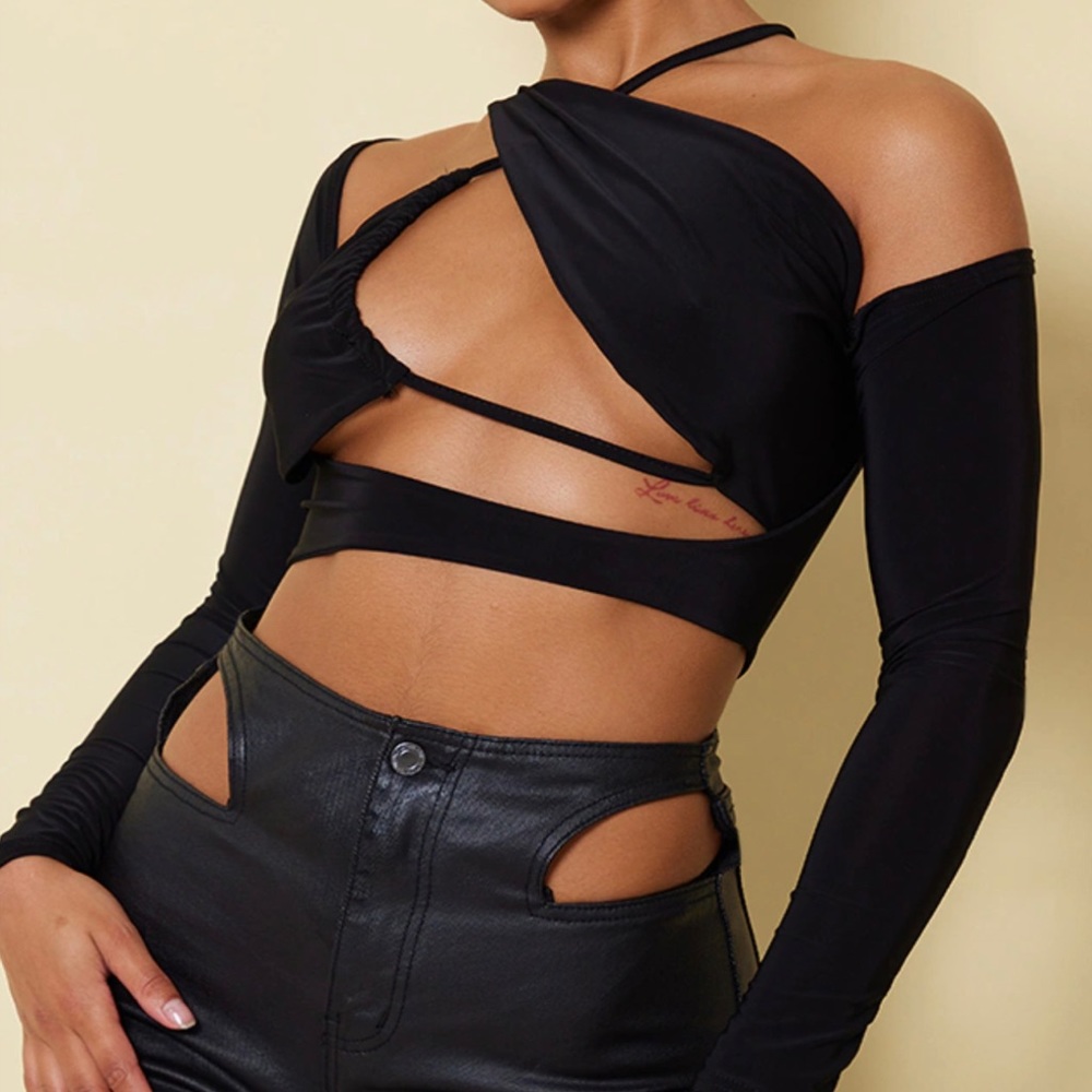 pretty little thing new with tags black slinky cut out long sleeve crop